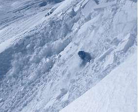 Avalanche de plaque  DANGER